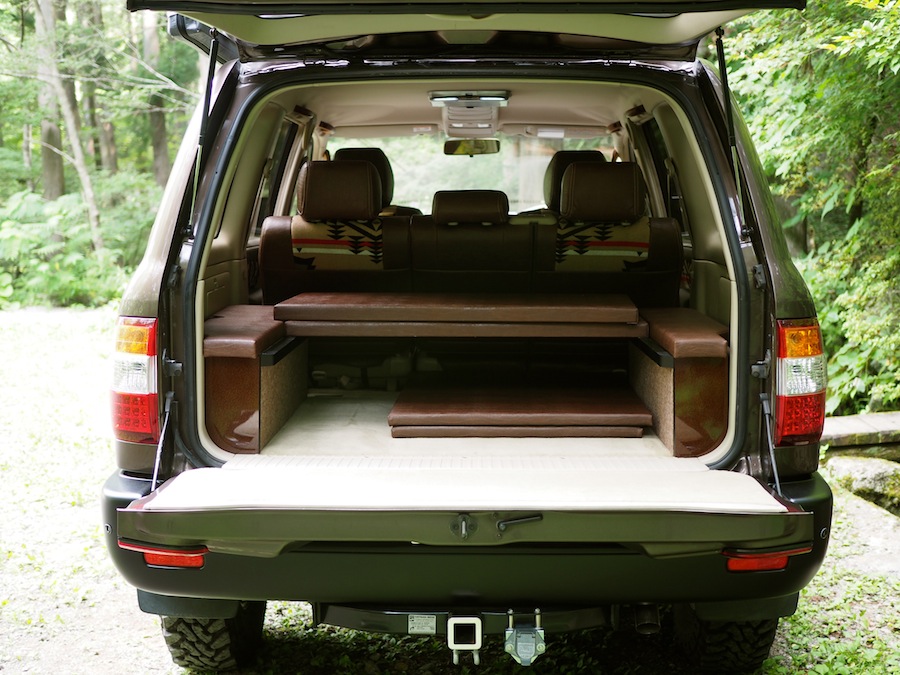 今月の山の車】TOYOTAランドクルーザー100 VX アウトドアと